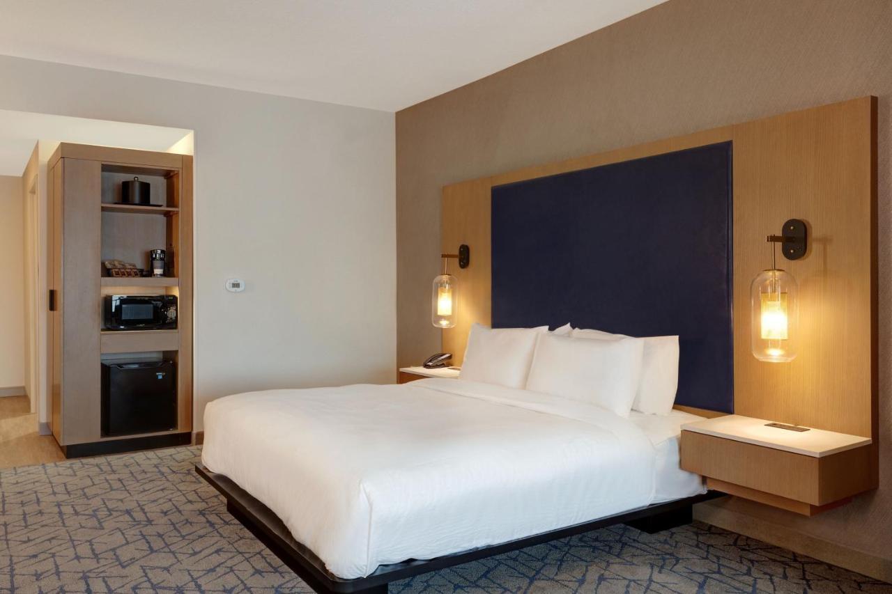 Fairfield By Marriott Inn & Suites Minneapolis Downtown Екстер'єр фото